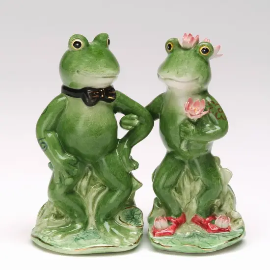 Ceramic Frog Couple Salt & Pepper Shakers, Wedding Décor, Wedding Gift, Anniversary Décor or Gift, Home Décor, Kitchen Decor {3}