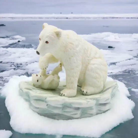 Ceramic Polar Bear Mom And Cub Figurine, Home D&eacute;cor, Gift for Her, Gift for Mom, Kitchen D&eacute;cor, Nature Lover Gift {1}