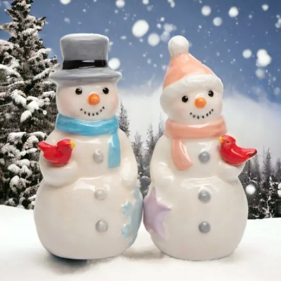 Ceramic Snowman Couple With Cardinal Birds Salt And Pepper Shakers, Home Décor, Gift for Her, Gift for Mom, Kitchen Décor, Christmas Décor {1}