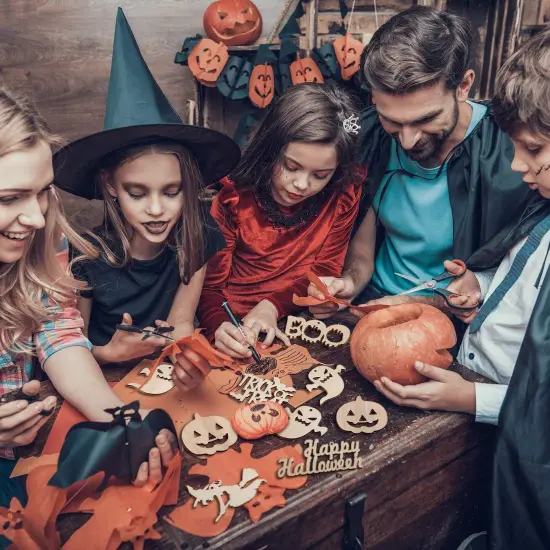 60 Pieces Halloween Wooden Slices {3}