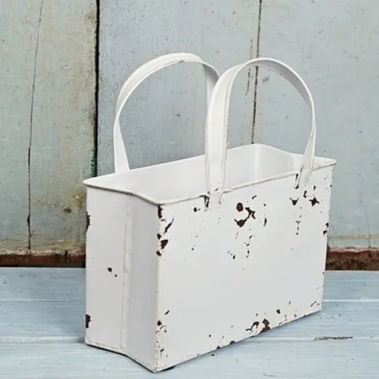 Distressed White Metal Tote Bag &ndash; Rustic Farmhouse Container for Floral Arrangements & Holiday Decor-M10827 {2}