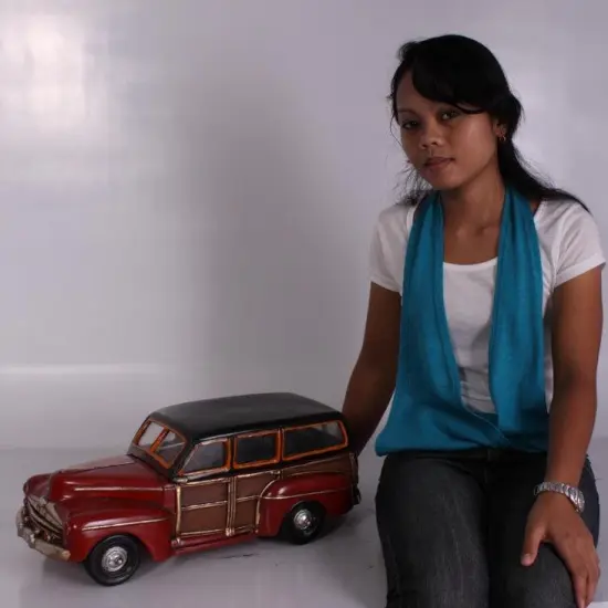 Woody Car Table Top Statue {3}