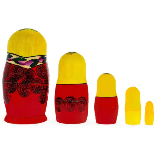 Set of 5 Traditional Style Matryoshka Wooden Nesting Dolls {3}