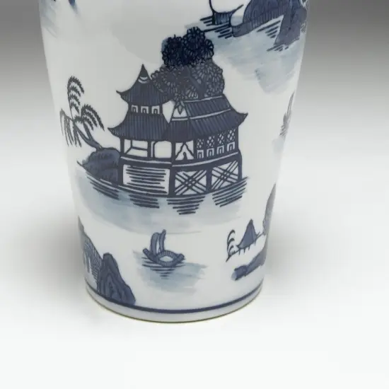 AA Importing 59731 Blue And White Ginger Jar With Lid {3}