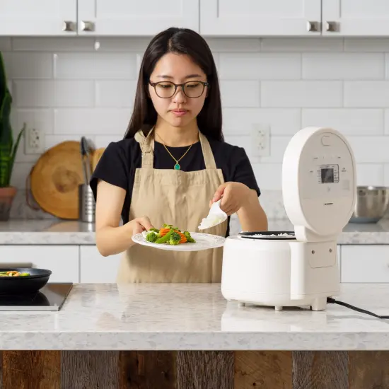 IRIS USA Micom Japanese Rice Cooker, 3-Cup Uncooked/6-Cup Cooked, Recipe Presets, Slow Cooker, Steamer, Hot Pot & Warming Function {3}