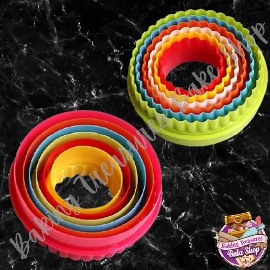 Set of 6 Round Double-sided: Straight and scalloped {2}