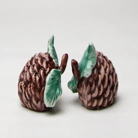 Ceramic Christmas Pine Cone Salt & Pepper Shakers, Home D&eacute;cor, Gift for Her, Gift for Mom, Kitchen D&eacute;cor, Christmas D&eacute;cor {3}