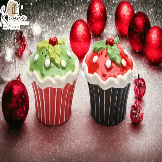 Ceramic Christmas Holly Cupcake Salt & Pepper Shakers, Home D&eacute;cor, Gift for Her, Gift for Mom, Kitchen D&eacute;cor, Bakery D&eacute;cor, Caf&eacute; D&eacute;cor {2}
