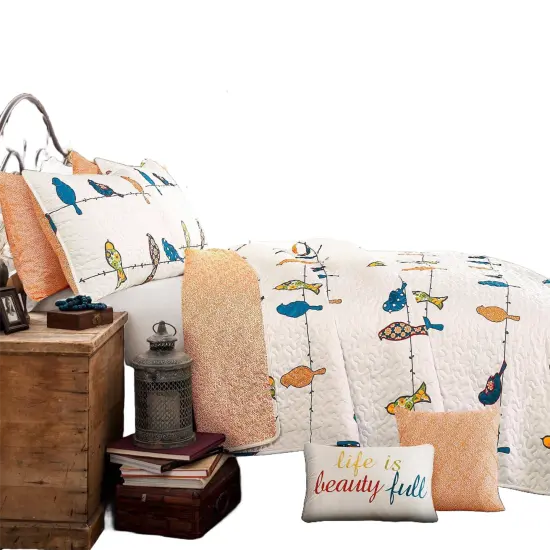 Polyester Birds on Wire Quilt Set with Reversible Design and Decorative Pillows {2}