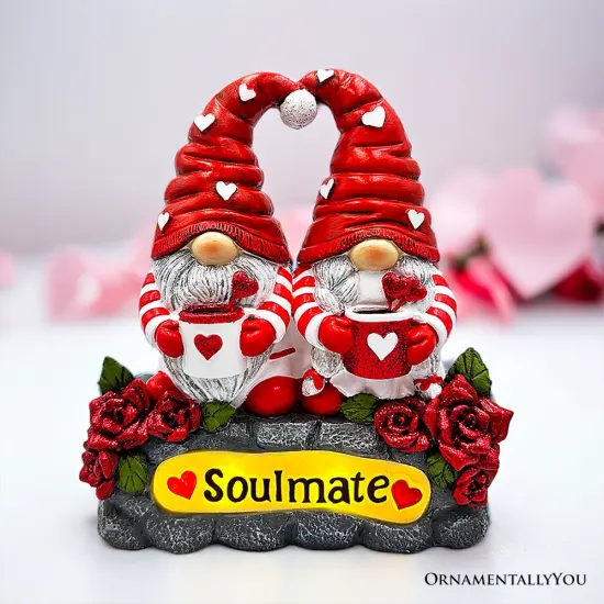 Soulmate Valentine Gnome Couple Solar Powered Figurine, 6" Romantic Room Statue Decoration {1}