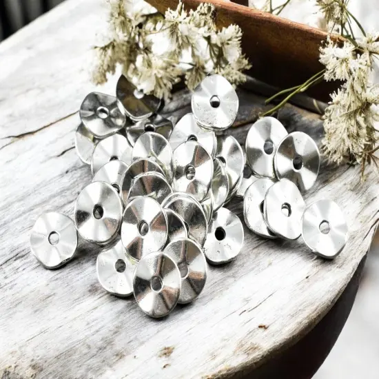 *200* 9x1mm Silver Wavy Disc Spacer Beads {2}