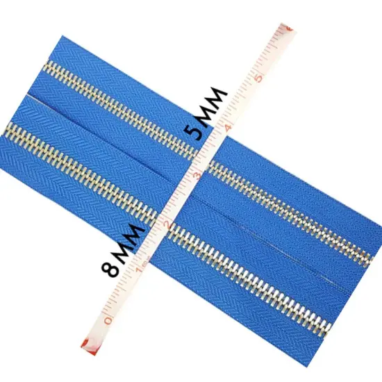 5MM One Way Separating Open Bottom Zipper 28" {4}