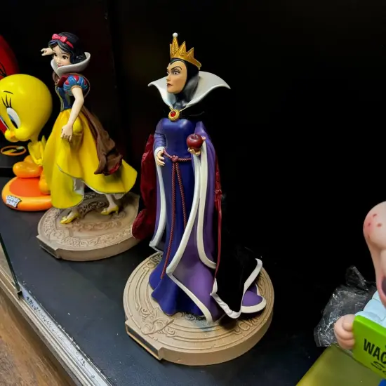 Snow White And The Seven Dwarfs Master Craft Queen Grimhilde Statue {4}