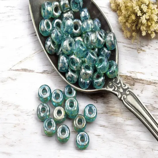 20g Aqua Rembrandt 2/0 Matubo Beads {1}