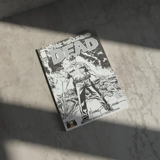 The Walking Dead #1 WW Ohio 2013 Exclusive B&W Cover Signed By Mike Zeck {4}