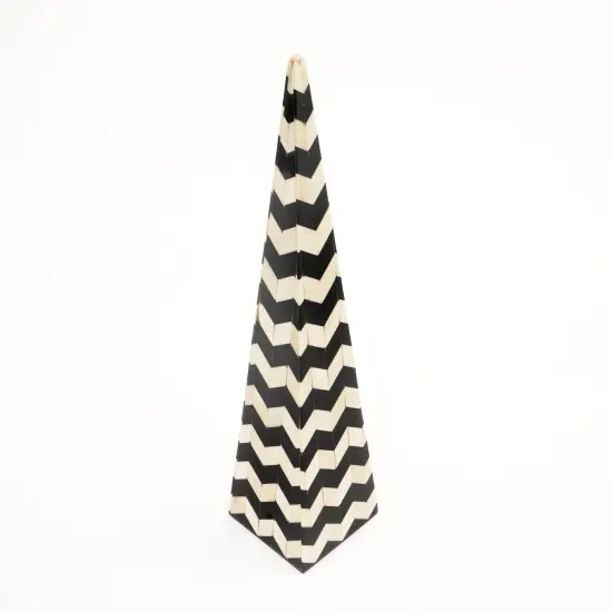 Decorative Objects/Zigzag Pattern Black & White Cone Pillar/Tabletop Decorative Item {3}