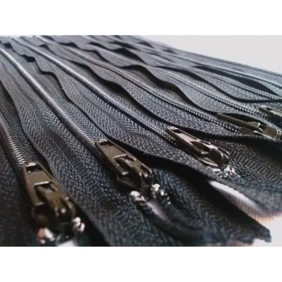 Black Generic Nylon Zippers #3 Coil Closed Bottom {2}