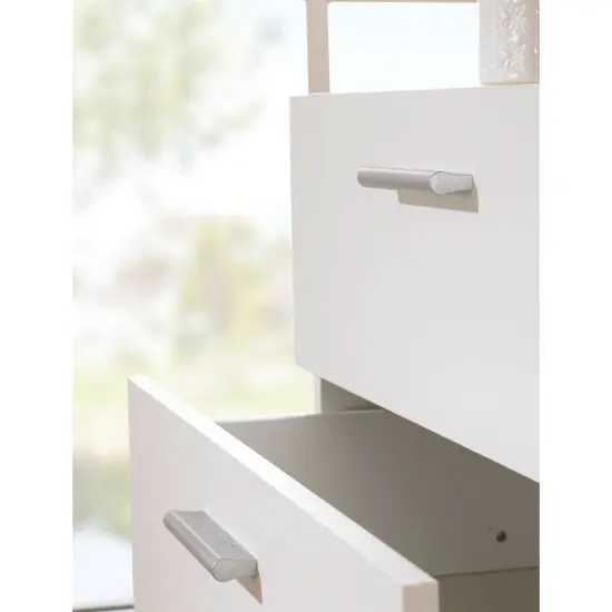 Contemporary Style White 4-Drawer Bedroom Bureau Storage Chest {3}