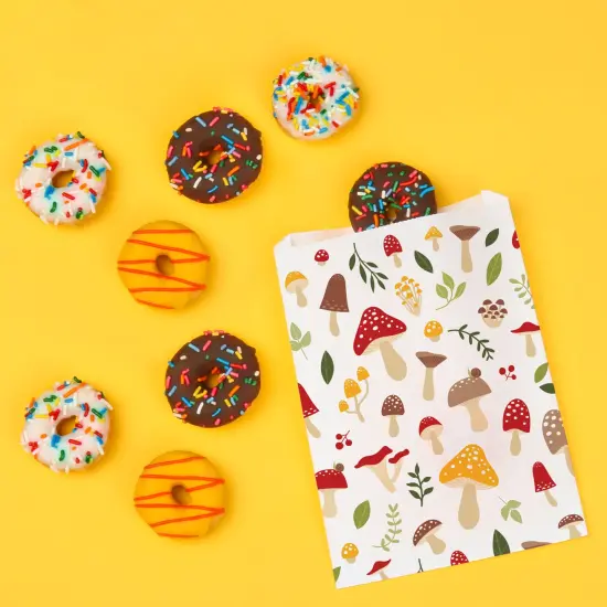 Big Dot of Happiness Wild Mushrooms Paper Treat Bags, Red Toadstool Decor, Individual Snack Favors, Greaseproof White Sandwich Cookie Bags - 25 Count {4}