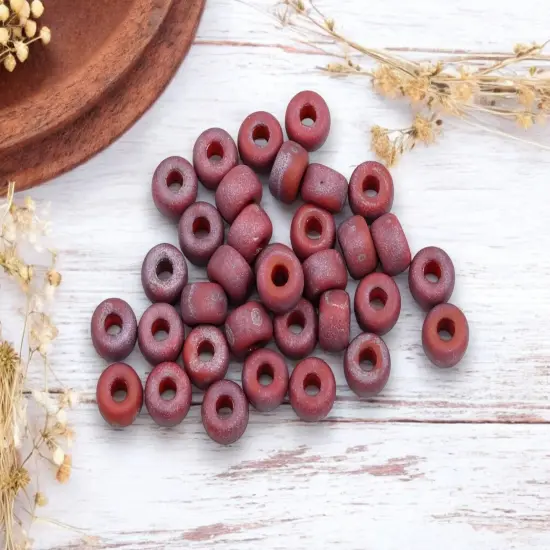 20g Matte Red Nebula 2/0 Matubo Beads {4}