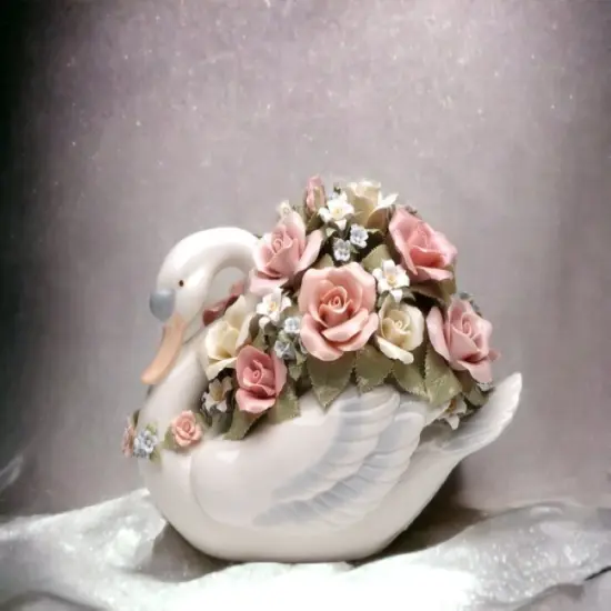 Ceramic Large Swan With Flowers Music Box, Home D&eacute;cor, Gift for Her, Gift for Mom, Wedding Gift {2}