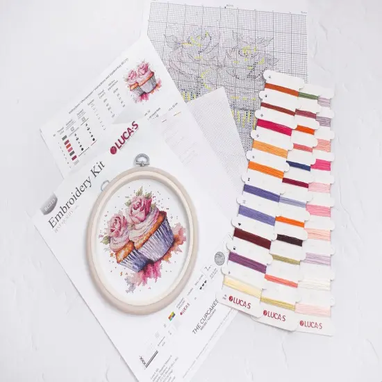 The Cupcakes BC215L Counted Cross-Stitch Kit {4}