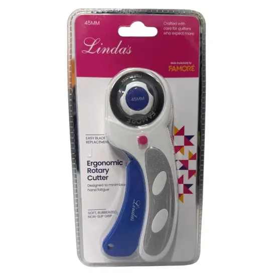 Linda's 45mm Ergonomic Rotary Cutter {2}