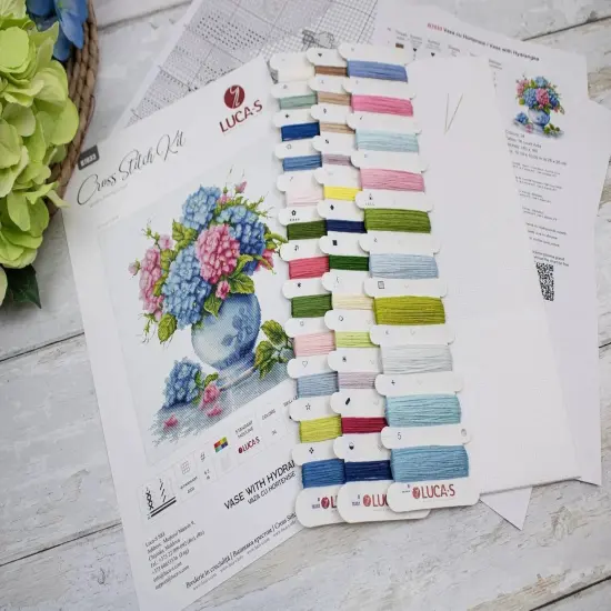 Vase with Hydrangea B7033L Counted Cross-Stitch Kit {4}