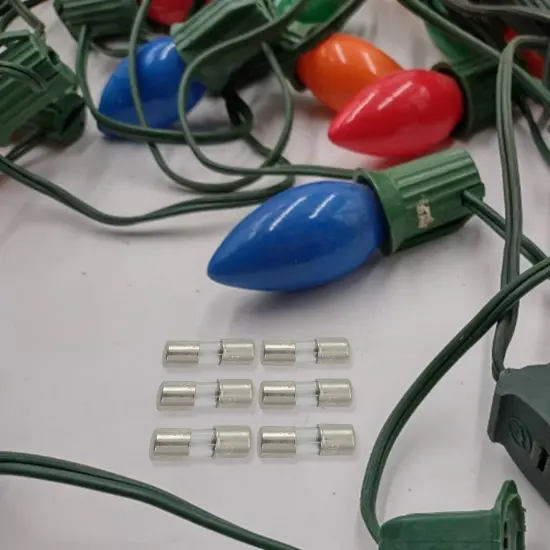 Northlight Replacement Fuses For Mini Christmas Lights - 3 Amps - Set of 6 Clear {4}
