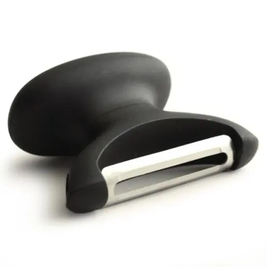 Norpro Grip-EZ My Favorite Handy Fruit and Vegetable Peeler {3}