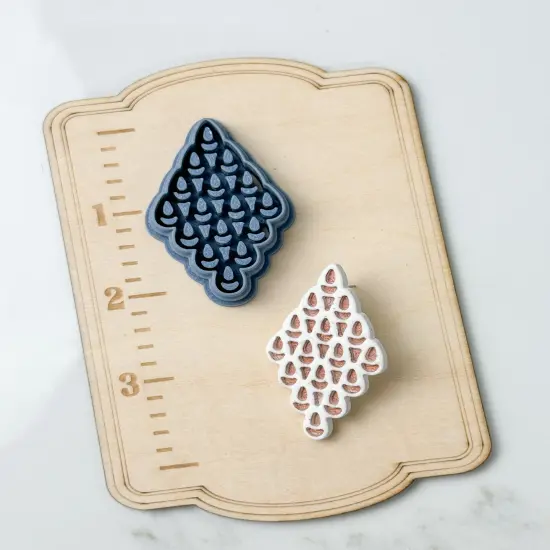 VICTORIA CLAY CUTTER {1}