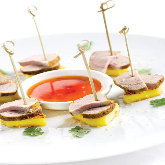 Helen's Asian Kitchen 4" Knotted Bamboo Appetizer Cocktail Party Picks - 100 Pack {5}