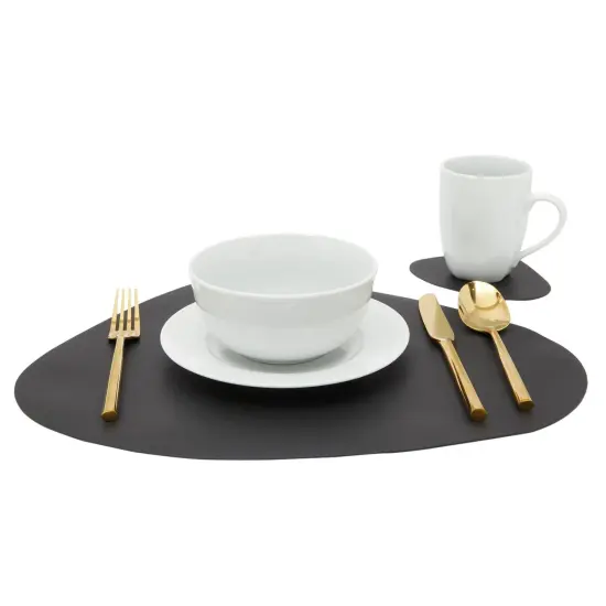 Set of 4 Wedge Placemats with Matching Coasters for Kitchen, Dining Table (Black, Faux Leather, 8 Pieces) {5}