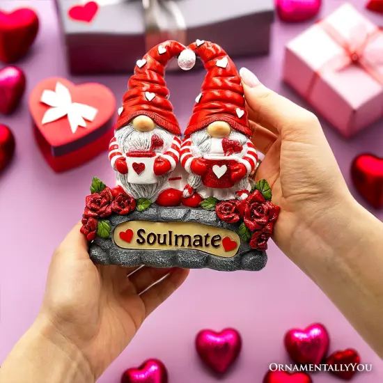 Soulmate Valentine Gnome Couple Solar Powered Figurine, 6" Romantic Room Statue Decoration {4}