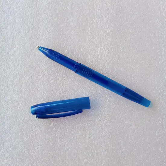 Heat Erasable Fabric Pen (Blue) {2}