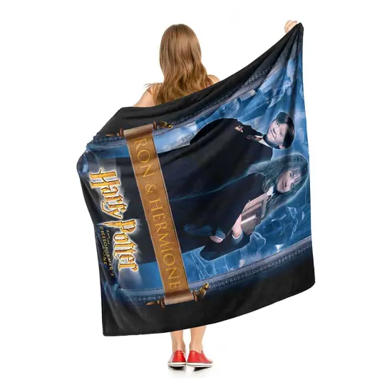 Warner Brothers Harry Potter Philosopher&rsquo;s Stone Silk Touch Throw Blanket Ron and hermione {2}