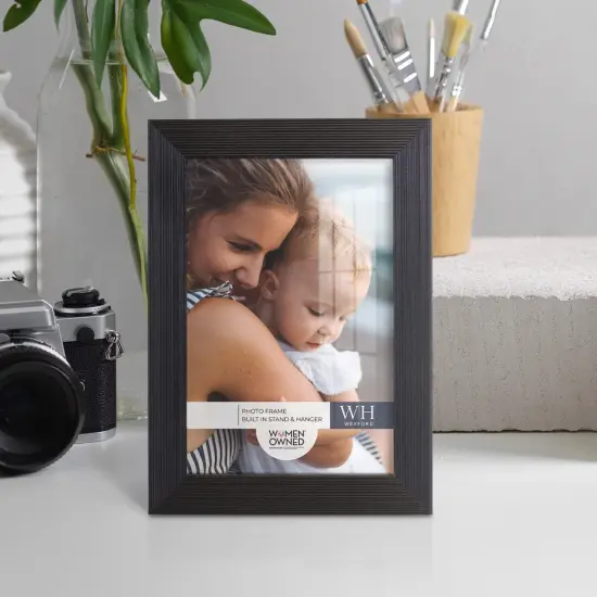 5x7 inch Picture Frame Modern Style Wood Pattern and High Definition Glass Ready for Wall {3}