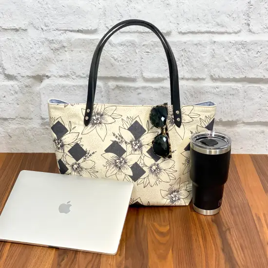 Crosscut Sewing Co.&reg; Market Tote Bag Sewing Project Kit for Beginners with Fabric, Instructions and Video Diamod floral {4}