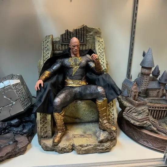 Black Adam Master CraftTable Top Statue {4}