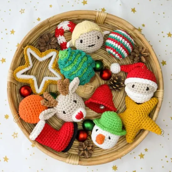 DIY Crochet Kit Christmas Balls PAK260 {1}