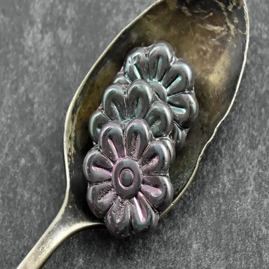 *6* 18mm Metallic Purple Iris Daisy Flower Beads {2}