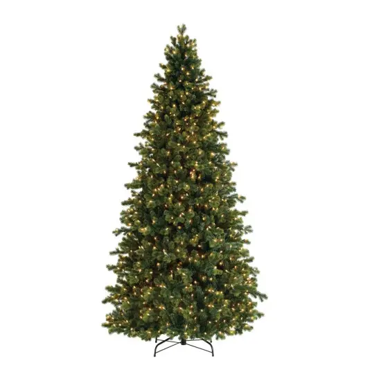 Northlight Pre-Lit Savannah Spruce Medium Artificial Christmas Tree - 7.5' - Clear Lights Green {1}