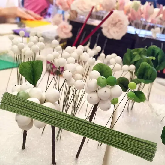 50 Pieces 18 Gauge Green Paper Covered Floral Wire Stems for DIY Crafts, Artificial Flower Arrangements 16 inch Floral Wire {1}