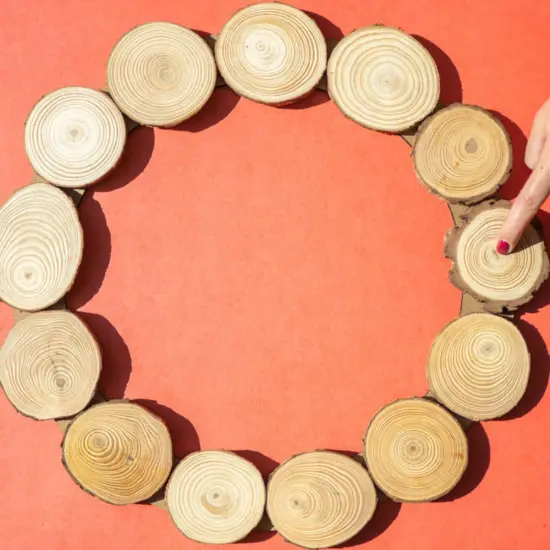 Spring Wood Slice Wreath Kit {4}
