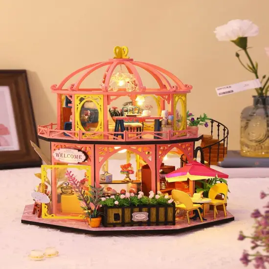 Miniature Wizardi Roombox Kit - Dessert Cafe Dollhouse Kit {4}