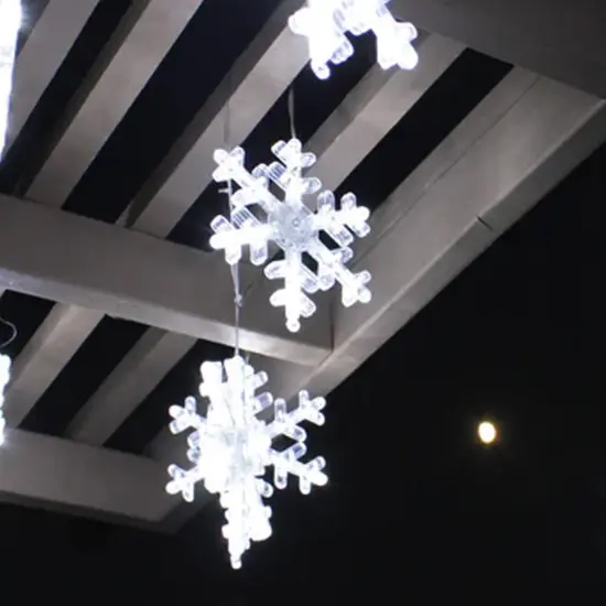 6 LED Snowflake Sparkle String Lights {1}