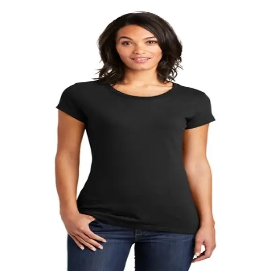 District&reg; Women&rsquo;s Fitted Very Important Short Sleeve Crewneck Tee Black {3}