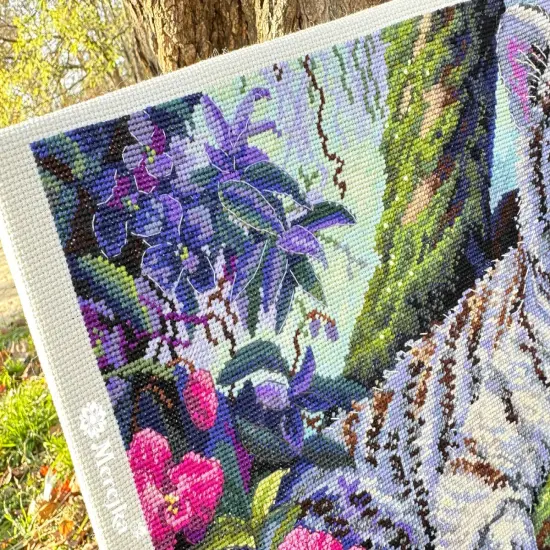 White Tiger K-260 Counted Cross-Stitch Kit {5}