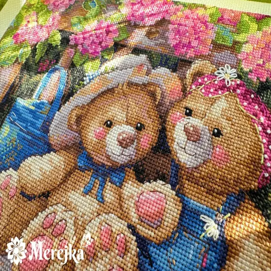 Garden Friends K-265 Counted Cross-Stitch Kit {5}