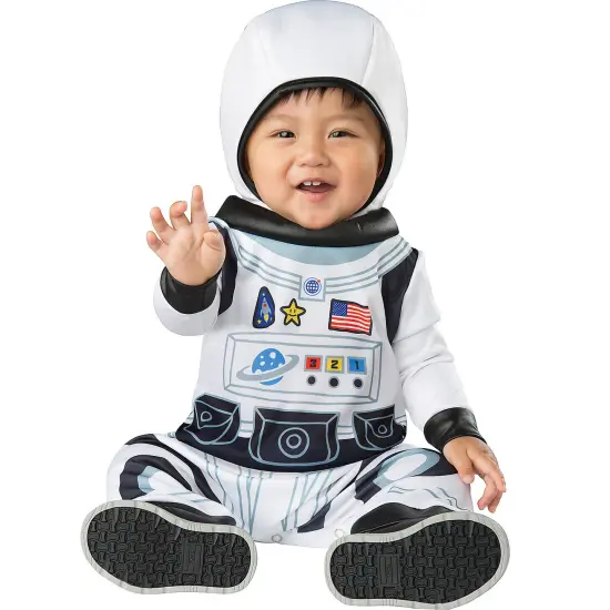 Astronaut Costume {1}